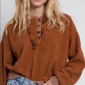 DONNI. Mini Sherpa Henley - Camel - XS